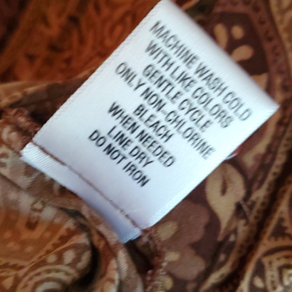 Apt. 9 paisley bell sleeve top - Picture 6 of 6